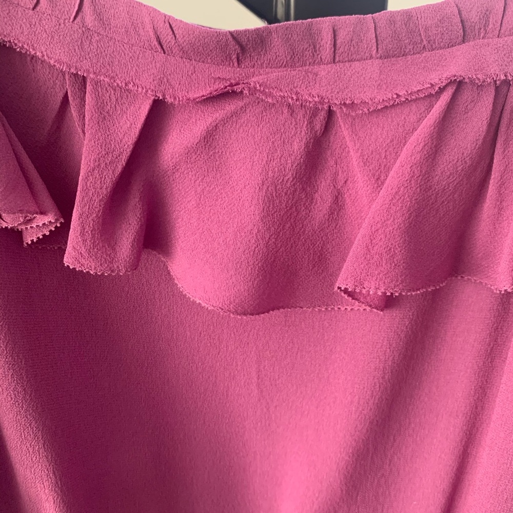 Hinge ruffle tank - Picture 2 of 3